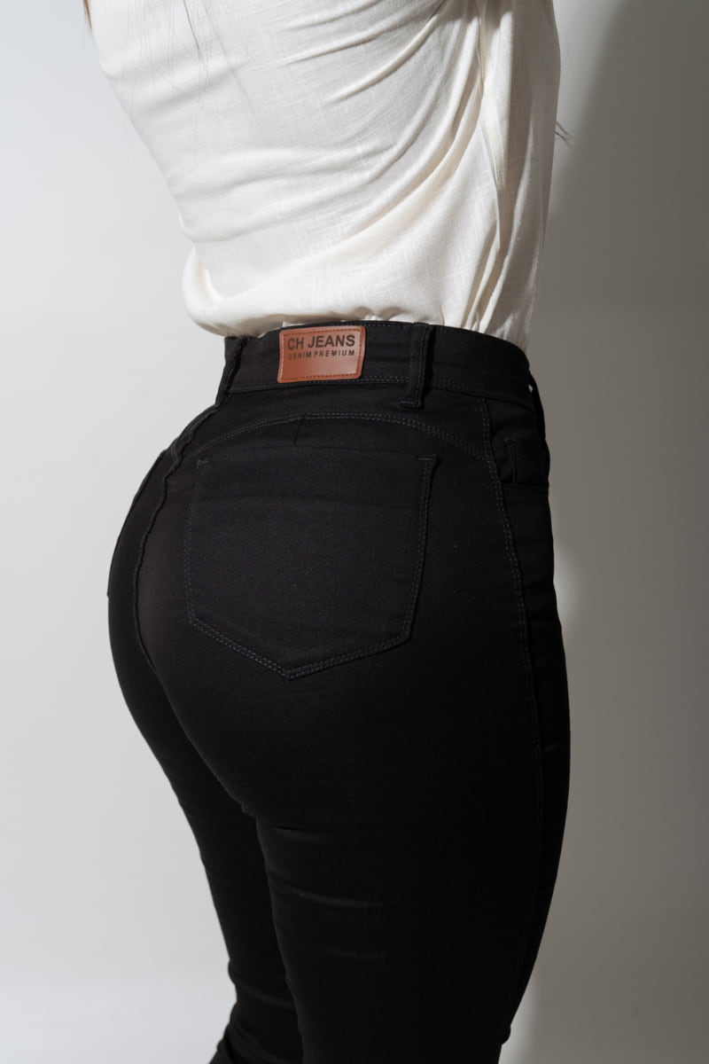 Calça Jeans Modeladora Preta Que Não Desbota Skinny JEB111